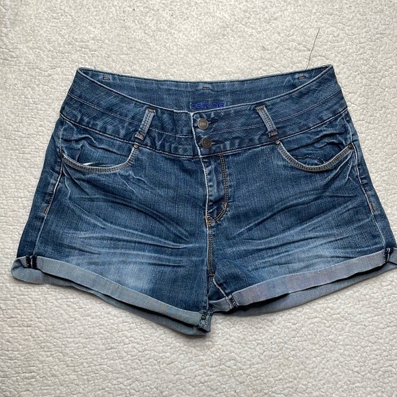 Refuge Denim Jeans Shorts Size 12 Stretch - Picture 1 of 8